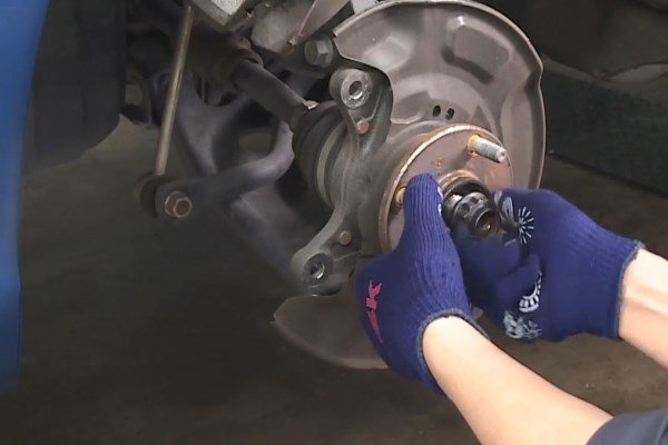 Tips for replacing wheel hub bearings